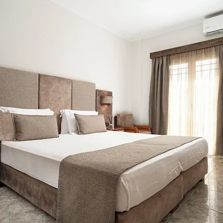 Dionysis 2* Adamantas (Milos)