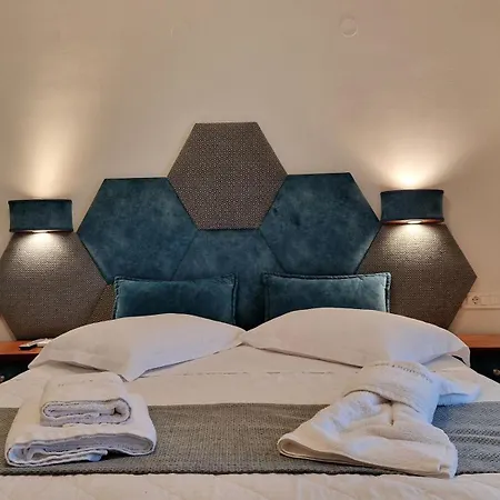 Dionysis Hotel 2*
