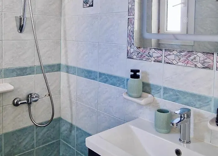 Dionysis Hotel Adamantas (Milos)