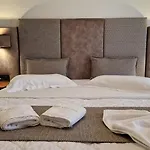 Hotel Dionysis 2*