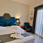 Dionysis Hotel 2*