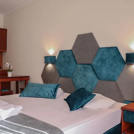 Dionysis Hotel
