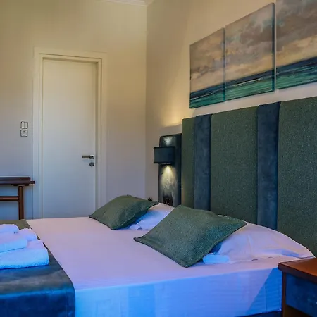 Dionysis Hotel 2*