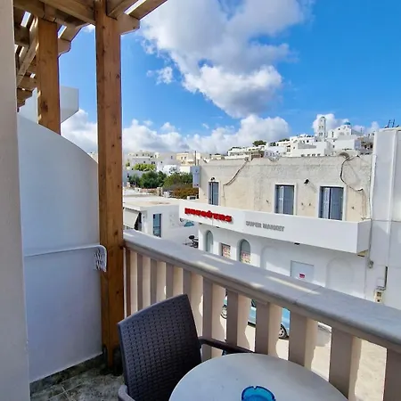 Dionysis 2* Adamantas (Milos)