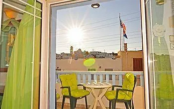 Dionysis Hotel Adamantas (Milos)