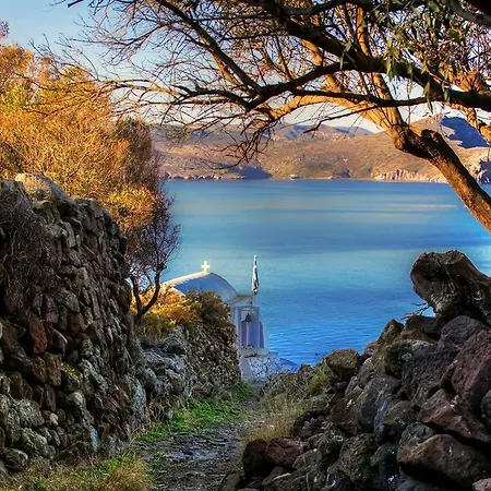 Dionysis Hotel Adamantas (Milos)