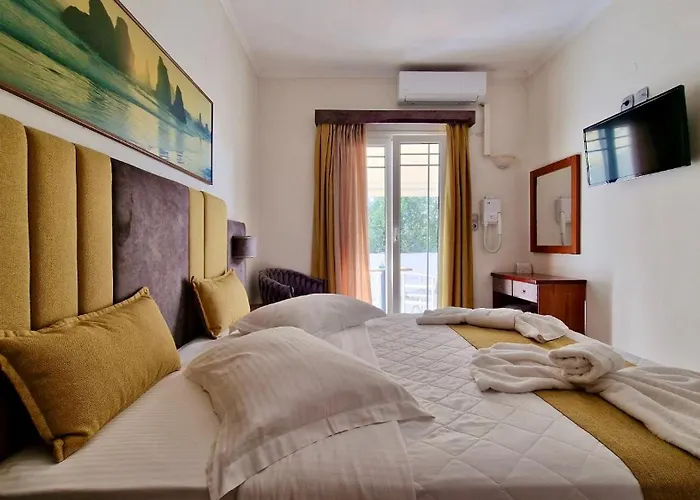 Dionysis Hotel Adamantas (Milos)