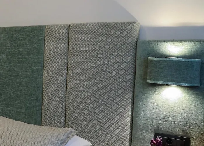 ホテル Dionysis 2*