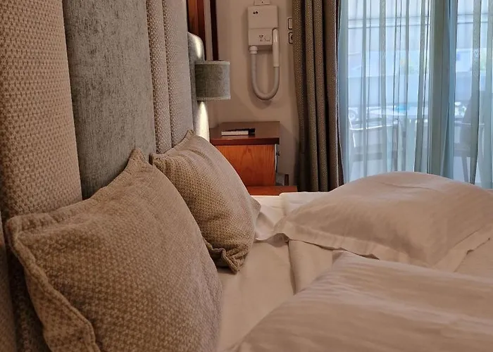 Dionysis アダマス