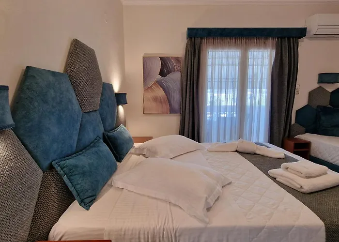 Dionysis Hotel Adamantas (Milos)